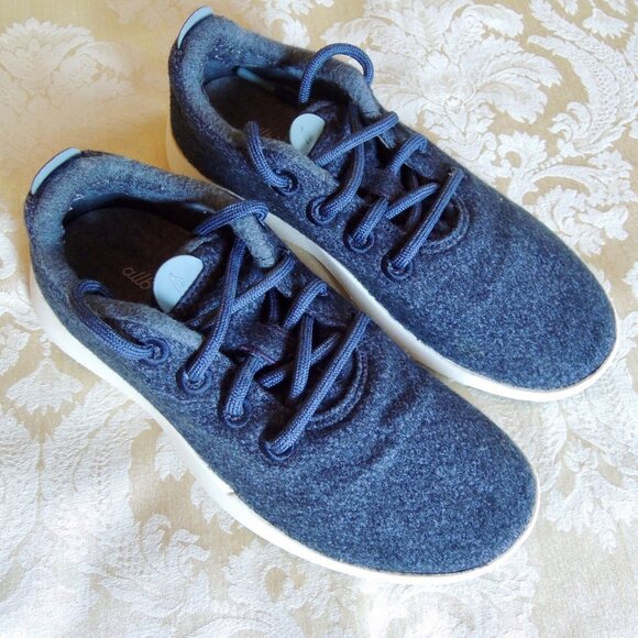 Allbirds Women's Navy & White Wool Runner Mizzles 8 - Picture 1 of 9
